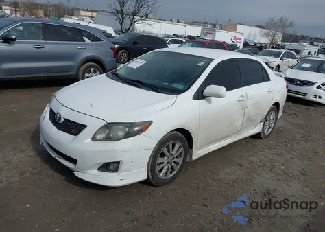 2010 Toyota Corolla S z USA, uszkodzony, nr VIN 2T1BU4EE8AC497752